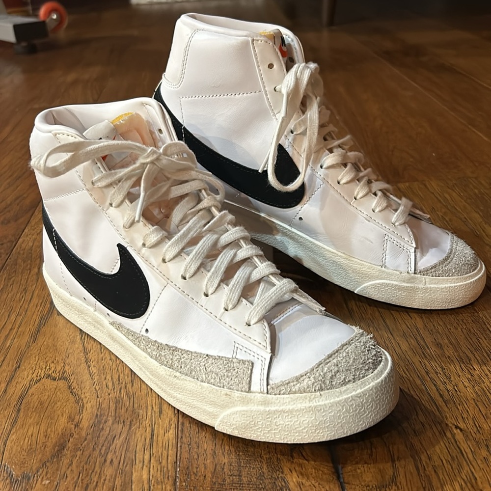 Nike Blazers size 10 women’s